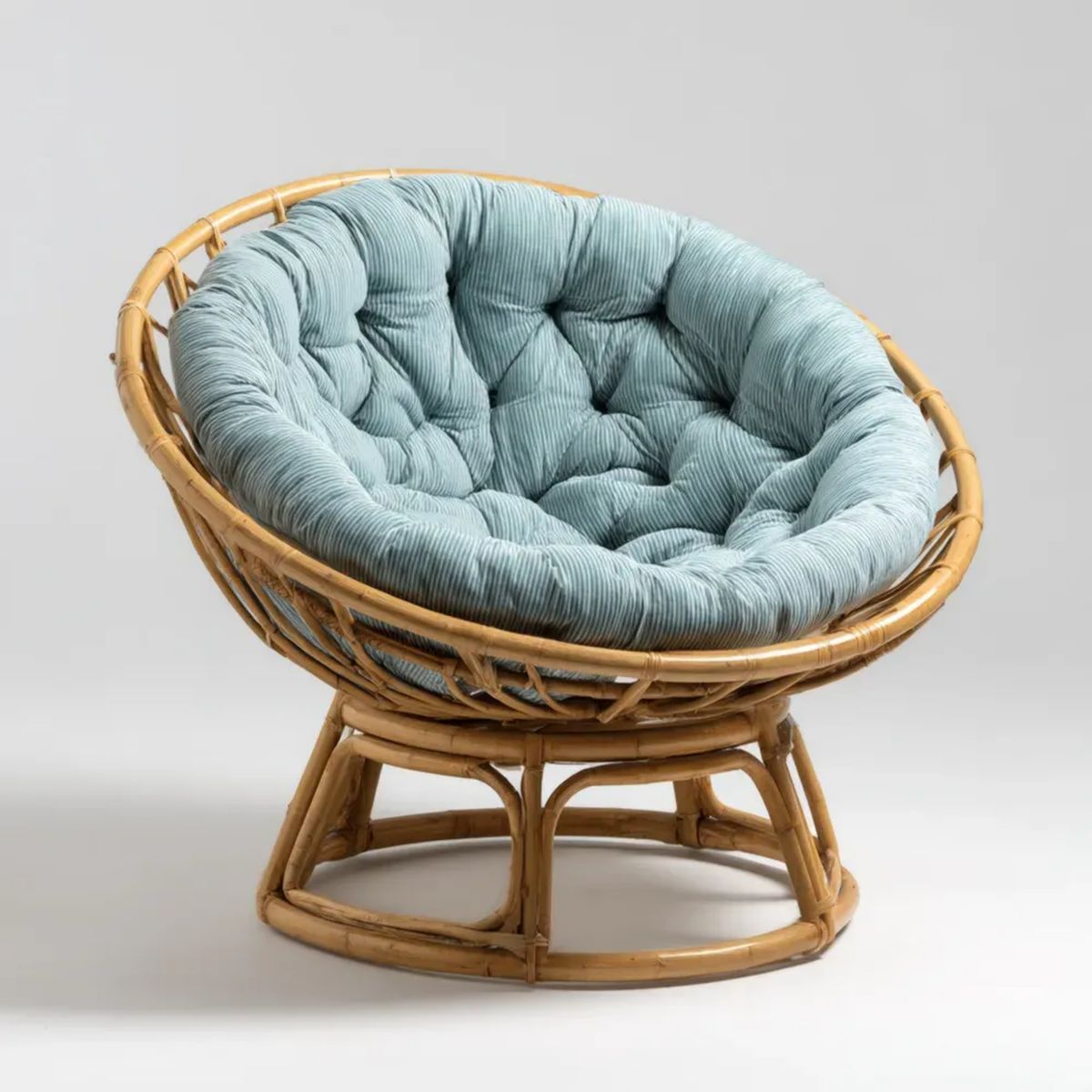 Fotel ogrodowy Papasan z naturalnego rattanu z jasnoniebieską poduszką, 100 x 100 x 85 cm